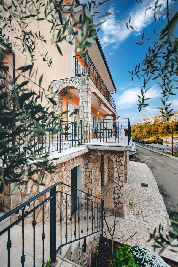 Apartman Marina Vrbnik Extérieur photo